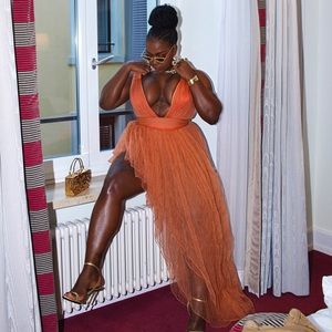 This orange piece will definitely be a show stopper at your next event